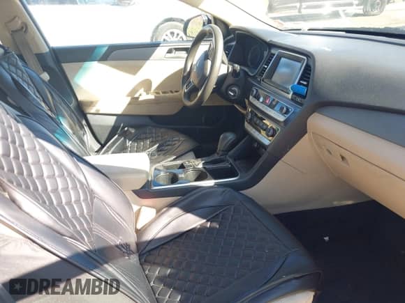 2018 Hyundai Sonata SE with VIN 5NPE24AF9JH624538, listed as a IAAI auction lot 43584783 with 203,808 mi miles and . Bid and sale history available at DreamBid. Image 5.