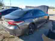 2019 Toyota Camry SE z VIN 4T1B11HK9KU259594, wystawiony jako IAAI lot #43482552 z przebiegiem 112 600 mil mil oraz . Historia ofert i sprzedaży dostępna na DreamBid. Obrazek 4.