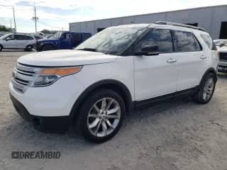2012 Ford Explorer XLT with VIN 1FMHK7D87CGA98246, listed as a Copart auction lot 88010235 with 195,542 mi miles and Salvage title. Bid and sale history available at DreamBid. Image 1.