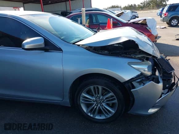 2017 Toyota Camry XLE z VIN 4T1BF1FK1HU660134, wystawiony jako IAAI lot #41697739 z przebiegiem 116 243 mil mil oraz . Historia ofert i sprzedaży dostępna na DreamBid. Obrazek 18.