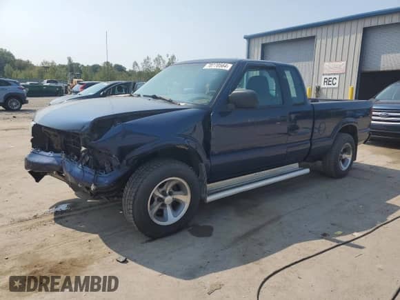 2003 Chevrolet S-10 LS с VIN 1GCDT19X538246482, выставлен на аукционе Copart как лот 46163205 с пробегом Не указан миль и Списание • Salvage title. История ставок и продаж доступна на DreamBid. Изображение 1.