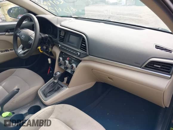 2019 Hyundai Elantra SE с VIN 5NPD74LF5KH444971, выставлен на аукционе IAAI как лот 43103414 с пробегом 54 470 миль миль и . История ставок и продаж доступна на DreamBid. Изображение 5.