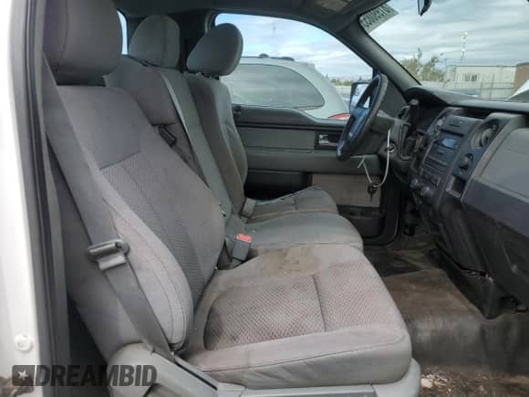 2014 Ford F-150 XL с VIN 1FTNF1CF7EKD17182, выставлен на аукционе Copart как лот 81990855 с пробегом 125 257 миль миль и Списание • Salvage title. История ставок и продаж доступна на DreamBid. Изображение 10.
