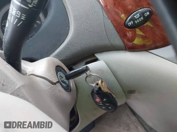 2004 Toyota Sienna XLE z VIN 5TDBA22C64S015095, wystawiony jako IAAI lot #43271708 z przebiegiem 141 821 mil mil oraz . Historia ofert i sprzedaży dostępna na DreamBid. Obrazek 11.