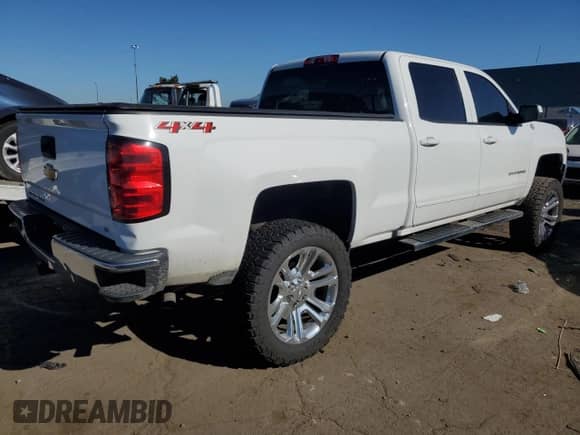 2018 Chevrolet Silverado 1500 LT z VIN 3GCUKRECXJG404231, wystawiony jako Copart lot #84013935 z przebiegiem 89 839 mil mil oraz Czysty tytuł • Clean title. Historia ofert i sprzedaży dostępna na DreamBid. Obrazek 3.