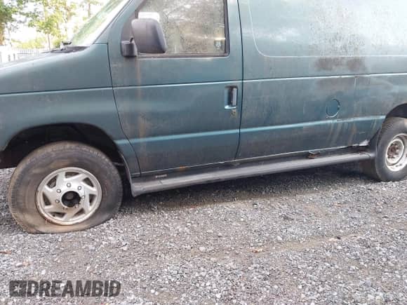 1996 Ford Econoline Cargo with VIN 1FTHS24Y1THA21809, listed as a IAAI auction lot 43259024 with 155,685 mi miles and . Bid and sale history available at DreamBid. Image 6.