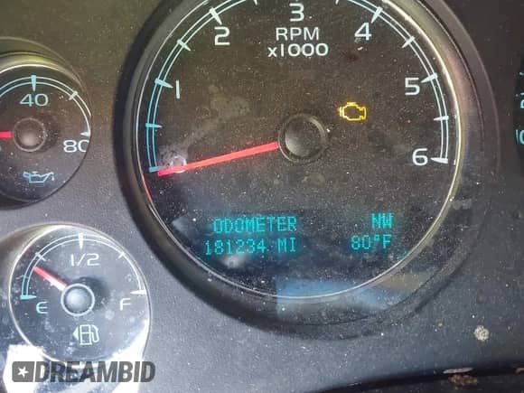 2013 Chevrolet Suburban LT with VIN 1GNSKJE7XDR103661, listed as a IAAI auction lot 42789275 with 181,234 mi miles and . Bid and sale history available at DreamBid. Image 15.