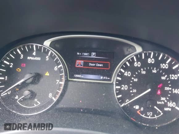 2017 Nissan Pathfinder SV with VIN 5N1DR2MM8HC600965, listed as a IAAI auction lot 42735306 with 135,065 mi miles and . Bid and sale history available at DreamBid. Image 7.