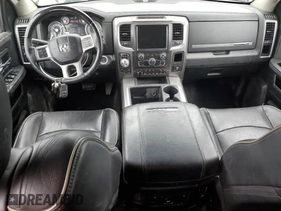 2014 Ram 1500 Longhorn Limited z VIN 1C6RR7WM0ES385403, wystawiony jako Copart lot #57168395 z przebiegiem 223 474 mil mil oraz Czysty tytuł • Clean title. Historia ofert i sprzedaży dostępna na DreamBid. Obrazek 8.