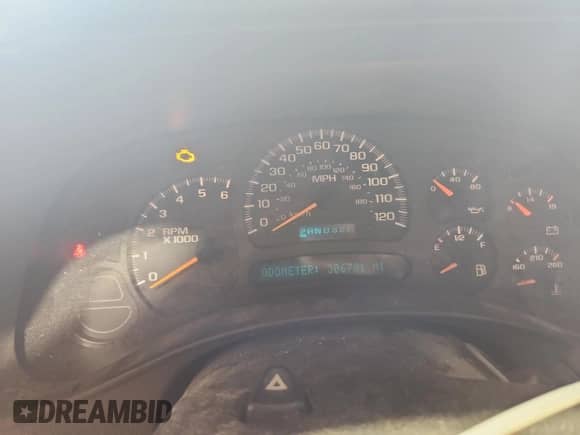 2004 Chevrolet Silverado 1500 Work Truck with VIN 1GCEC19X44Z332690, listed as a Copart auction lot 70948915 with 306,781 mi miles and Salvage title. Bid and sale history available at DreamBid. Image 9.