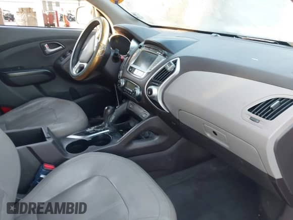2013 Hyundai Tucson Limited с VIN KM8JU3AC8DU554268, выставлен на аукционе IAAI как лот 41977168 с пробегом 137 573 миль миль и . История ставок и продаж доступна на DreamBid. Изображение 5.
