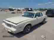 1985 Chevrolet Monte Carlo Sport с VIN 1G1GZ37Z4FR177609, выставлен на аукционе IAAI как лот 42941408 с пробегом 59 987 миль миль и . История ставок и продаж доступна на DreamBid. Изображение 2.