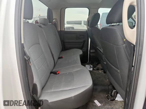 2022 Ram 1500 Tradesman z VIN 1C6RR6FG8NS170968, wystawiony jako Copart lot #62230755 z przebiegiem Nie podano mil oraz Szkoda całkowita • Salvage title. Historia ofert i sprzedaży dostępna na DreamBid. Obrazek 10.