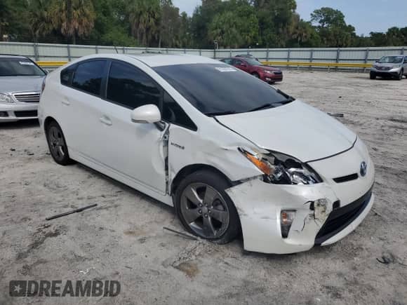 2015 Toyota Prius Persona Series with VIN JTDKN3DU5F0395813, listed as a Copart auction lot 81958765 with 249,214 mi miles and Salvage title. Bid and sale history available at DreamBid. Image 4.