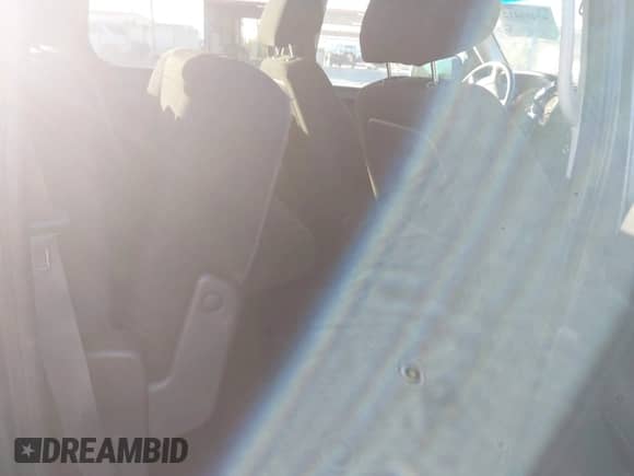 2011 GMC Sierra 1500 SLE z VIN 3GTP1VE03BG170224, wystawiony jako IAAI lot #43498412 z przebiegiem 213 811 mil mil oraz . Historia ofert i sprzedaży dostępna na DreamBid. Obrazek 8.