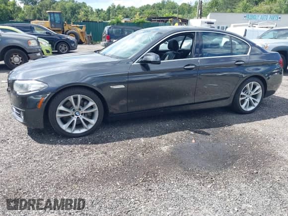2014 BMW 5 Series 535i xDrive с VIN WBA5B3C59ED536757, выставлен на аукционе IAAI как лот 43097333 с пробегом 92 462 миль миль и . История ставок и продаж доступна на DreamBid. Изображение 2.