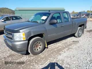 2009 Chevrolet Silverado 1500 Work Truck с VIN 1GCEC19X19Z253064, выставлен на аукционе IAAI как лот 43558689 с пробегом 136 086 миль миль и . История ставок и продаж доступна на DreamBid. Изображение 2.