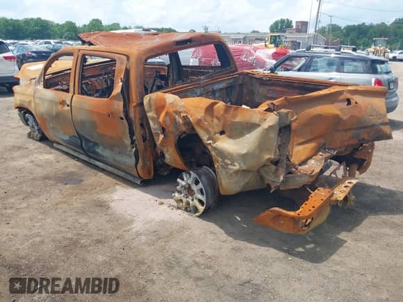 2017 Toyota Tundra SR5 z VIN 5TFDY5F18HX610092, wystawiony jako IAAI lot #42546287 z przebiegiem 122 544 mil mil oraz . Historia ofert i sprzedaży dostępna na DreamBid. Obrazek 3.