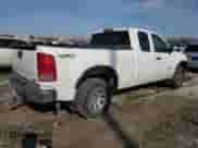 2011 GMC Sierra 1500 SL z VIN 1GTR2UEA7BZ189576, wystawiony jako Copart lot #43906845 z przebiegiem 190 607 mil mil oraz Czysty tytuł • Clean title. Historia ofert i sprzedaży dostępna na DreamBid. Obrazek 3.
