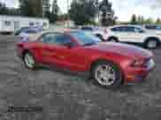 2012 Ford Mustang V6 z VIN 1ZVBP8EM9C5216920, wystawiony jako Copart lot #87427035 z przebiegiem 97 539 mil mil oraz Szkoda całkowita • Salvage title. Historia ofert i sprzedaży dostępna na DreamBid. Obrazek 4.