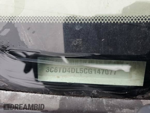 2012 Dodge RAM z VIN 3C6TD4DL5CG147077, wystawiony jako Copart lot #46267705 z przebiegiem 183 204 mil mil oraz Szkoda całkowita • Salvage title. Historia ofert i sprzedaży dostępna na DreamBid. Obrazek 12.