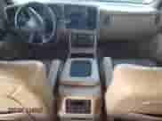 2006 Chevrolet Silverado 2500HD LT3 z VIN 1GCHK23D56F156919, wystawiony jako Copart lot #84831324 z przebiegiem Nie podano mil oraz Nie do naprawy • Non repairable. Historia ofert i sprzedaży dostępna na DreamBid. Obrazek 8.