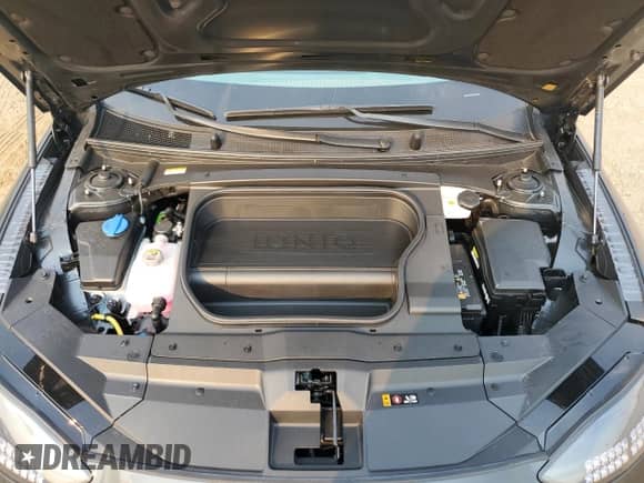 2024 Hyundai Ioniq 6 SEL с VIN KMHM34AC6RA070419, выставлен на аукционе Copart как лот 70015744 с пробегом 2 360 миль миль и Списание • Salvage title. История ставок и продаж доступна на DreamBid. Изображение 11.