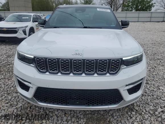 2022 Jeep Grand Cherokee Summit Reserve with VIN 1C4RJHEG1N8576763, listed as a Copart auction lot 55504685 with 56,290 mi miles and Salvage title. Bid and sale history available at DreamBid. Image 5.