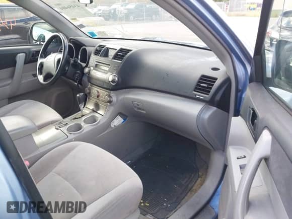 2008 Toyota Highlander z VIN JTEES41A082105888, wystawiony jako IAAI lot #43456404 z przebiegiem 281 764 mil mil oraz . Historia ofert i sprzedaży dostępna na DreamBid. Obrazek 5.