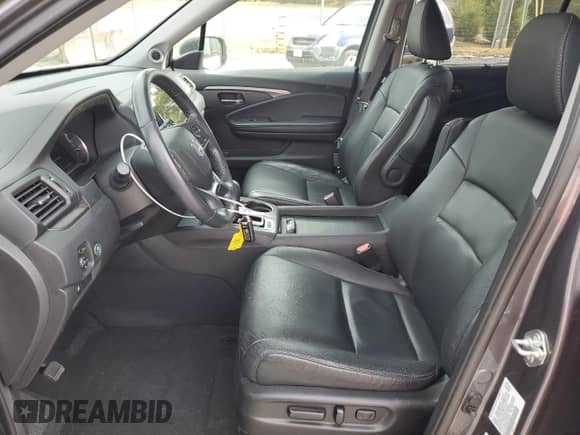 2020 Honda Pilot EX-L z VIN 5FNYF6H5XLB064394, wystawiony jako Copart lot #84211835 z przebiegiem 49 157 mil mil oraz Szkoda całkowita • Salvage title. Historia ofert i sprzedaży dostępna na DreamBid. Obrazek 7.