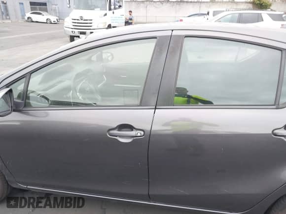 2015 Toyota Prius One z VIN JTDKDTB38F1109041, wystawiony jako IAAI lot #43172194 z przebiegiem 149 176 mil mil oraz . Historia ofert i sprzedaży dostępna na DreamBid. Obrazek 15.