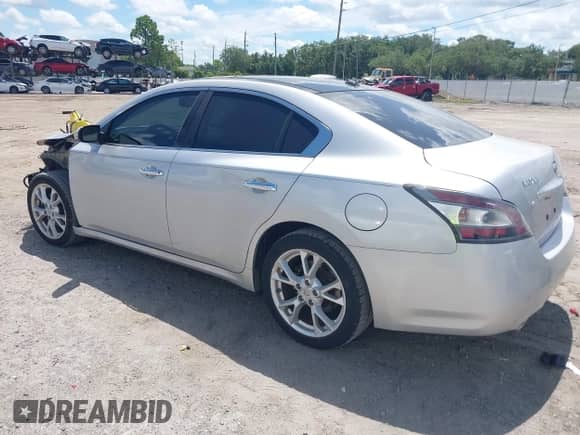 2014 Nissan Maxima SV z VIN 1N4AA5AP1EC494763, wystawiony jako IAAI lot #42931030 z przebiegiem 169 540 mil mil oraz . Historia ofert i sprzedaży dostępna na DreamBid. Obrazek 3.