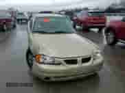 2004 Pontiac Grand Am SE с VIN 1G2NE52F24M565553, выставлен на аукционе Copart как лот 85045914 с пробегом Не указан миль и На запчасти • Non repairable. История ставок и продаж доступна на DreamBid. Изображение 10.