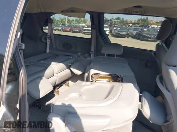 2004 Dodge Caravan SXT with VIN 2D4GP44L64R560481, listed as a IAAI auction lot 42798640 with 169,945 mi miles and . Bid and sale history available at DreamBid. Image 8.