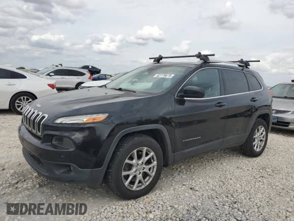 2014 Jeep Cherokee Latitude with VIN 1C4PJMCS7EW241090, listed as a Copart auction lot 82779675 with 146,040 mi miles and Clean title. Bid and sale history available at DreamBid. Image 1.