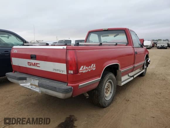 1988 GMC Sierra 1500 с VIN 1GTDK14K7JE502747, выставлен на аукционе Copart как лот 66706494 с пробегом 146 498 миль миль и Чистый • Clean title. История ставок и продаж доступна на DreamBid. Изображение 3.