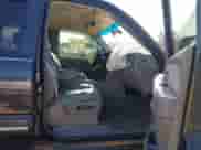 2003 Chevrolet Silverado 2500HD LS с VIN 1GCHK23U33F124708, выставлен на аукционе IAAI как лот 41613408 с пробегом Не указан миль и . История ставок и продаж доступна на DreamBid. Изображение 5.