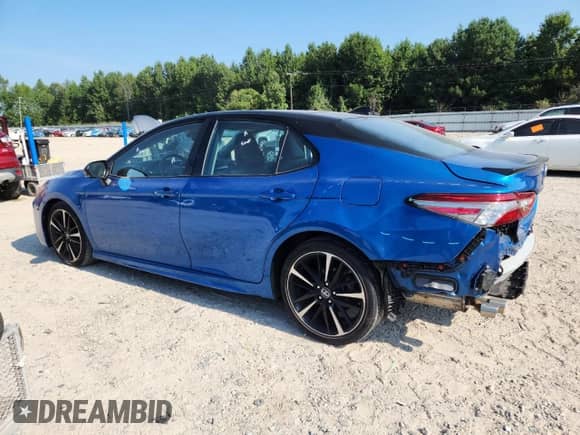 2019 Toyota Camry XSE z VIN 4T1BZ1HKXKU025490, wystawiony jako Copart lot #66884525 z przebiegiem 82 408 mil mil oraz Szkoda całkowita • Salvage title. Historia ofert i sprzedaży dostępna na DreamBid. Obrazek 2.