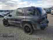 2004 Chevrolet TrailBlazer LS z VIN 1GNDT13S042175121, wystawiony jako Copart lot #81794205 z przebiegiem 248 828 mil mil oraz Szkoda całkowita • Salvage title. Historia ofert i sprzedaży dostępna na DreamBid. Obrazek 2.