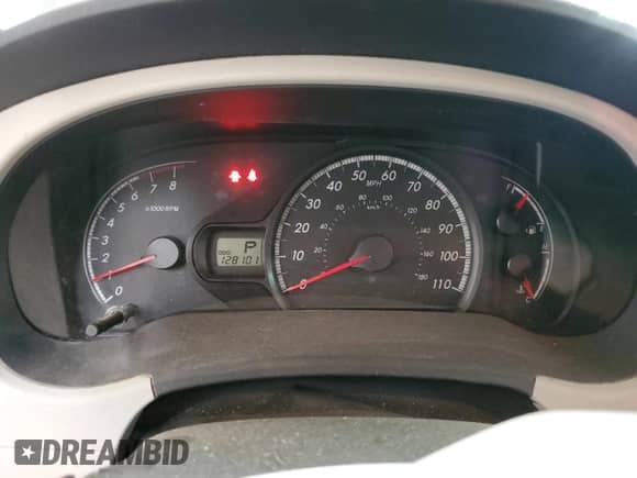 2011 Toyota Sienna LE AAS with VIN 5TDKK3DC8BS097652, listed as a Copart auction lot 80662585 with 128,101 mi miles and Salvage title. Bid and sale history available at DreamBid. Image 9.