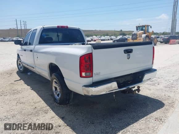 2006 Dodge 1500 ST z VIN 1D7HA18N66J246890, wystawiony jako IAAI lot #41872420 z przebiegiem 308 796 mil mil oraz . Historia ofert i sprzedaży dostępna na DreamBid. Obrazek 3.