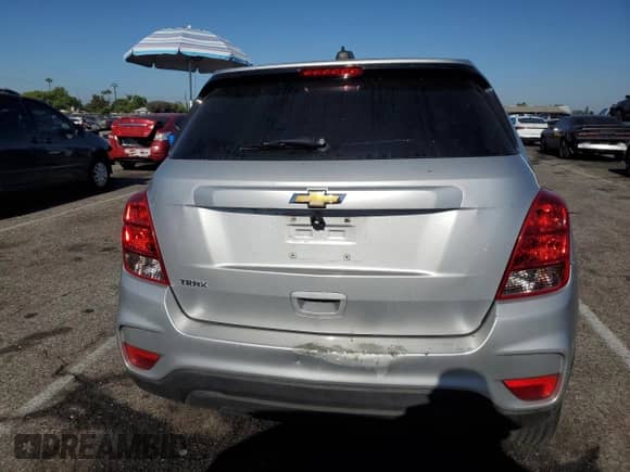 2021 Chevrolet Trax LS с VIN KL7CJKSBXMB313472, выставлен на аукционе Copart как лот 67071955 с пробегом Не указан миль и Списание • Salvage title. История ставок и продаж доступна на DreamBid. Изображение 6.