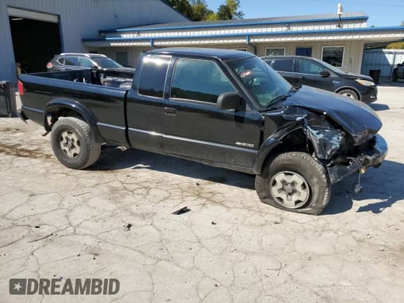 1999 Chevrolet S-10 LS ZR2 z VIN 1GCCT19W8X8164884, wystawiony jako Copart lot #75090224 z przebiegiem 150 848 mil mil oraz Szkoda całkowita • Salvage title. Historia ofert i sprzedaży dostępna na DreamBid. Obrazek 4.