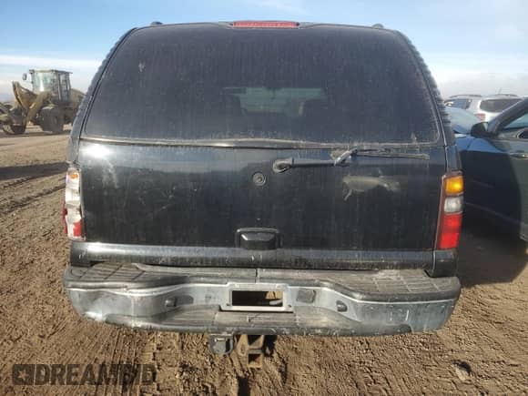 2004 Chevrolet Suburban LT with VIN 3GNGK26G34G215650, listed as a Copart auction lot 84546294 with Not provided miles and Salvage title. Bid and sale history available at DreamBid. Image 6.