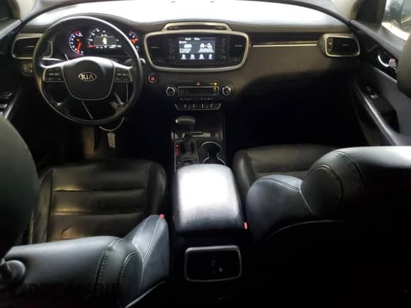 2019 Kia Sorento EX with VIN 5XYPHDA56KG497223, listed as a Copart auction lot 68876675 with 124,079 mi miles and Clean title. Bid and sale history available at DreamBid. Image 8.