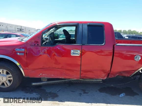 2008 Ford F-150 STX z VIN 1FTRX14W58FB42148, wystawiony jako IAAI lot #42909462 z przebiegiem 256 762 mil mil oraz . Historia ofert i sprzedaży dostępna na DreamBid. Obrazek 14.