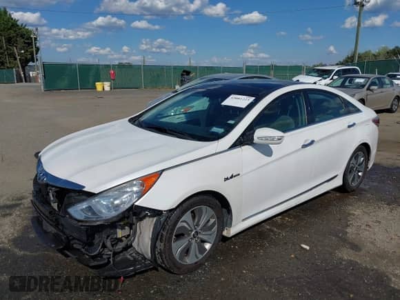 2014 Hyundai Sonata z VIN KMHEC4A47EA112913, wystawiony jako IAAI lot #43081223 z przebiegiem 188 132 mil mil oraz . Historia ofert i sprzedaży dostępna na DreamBid. Obrazek 2.