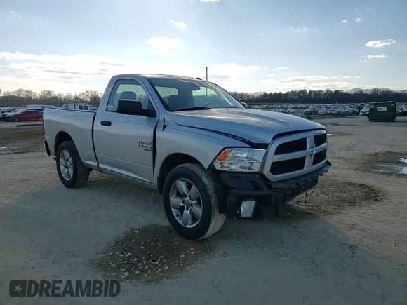 2019 Ram 1500 Express z VIN 3C6JR6AGXKG507499, wystawiony jako Copart lot #42362855 z przebiegiem 102 197 mil mil oraz Szkoda całkowita • Salvage title. Historia ofert i sprzedaży dostępna na DreamBid. Obrazek 10.
