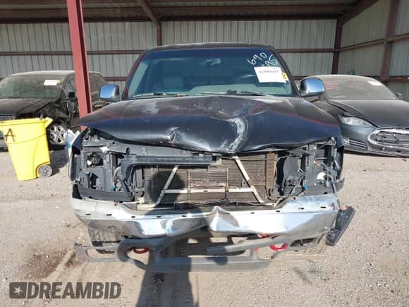 2002 GMC Sierra 1500 SLE z VIN 2GTEK19T921324722, wystawiony jako IAAI lot #42809457 z przebiegiem 280 445 mil mil oraz . Historia ofert i sprzedaży dostępna na DreamBid. Obrazek 12.