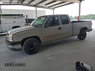 2004 Chevrolet Silverado 1500 LT z VIN 1GCEC19T94E390010, wystawiony jako Copart lot #69023735 z przebiegiem 367 933 mil mil oraz Szkoda całkowita • Salvage title. Historia ofert i sprzedaży dostępna na DreamBid. Obrazek 1.
